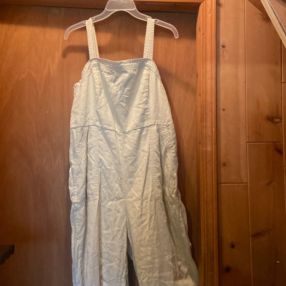 Old navy , never worn , summer fun romper